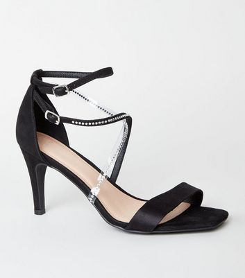 Wide Fit – Schwarze High Heels in Wildleder Optik mit Wide Fit – Schwarze High Heels in Wildleder Optik mit